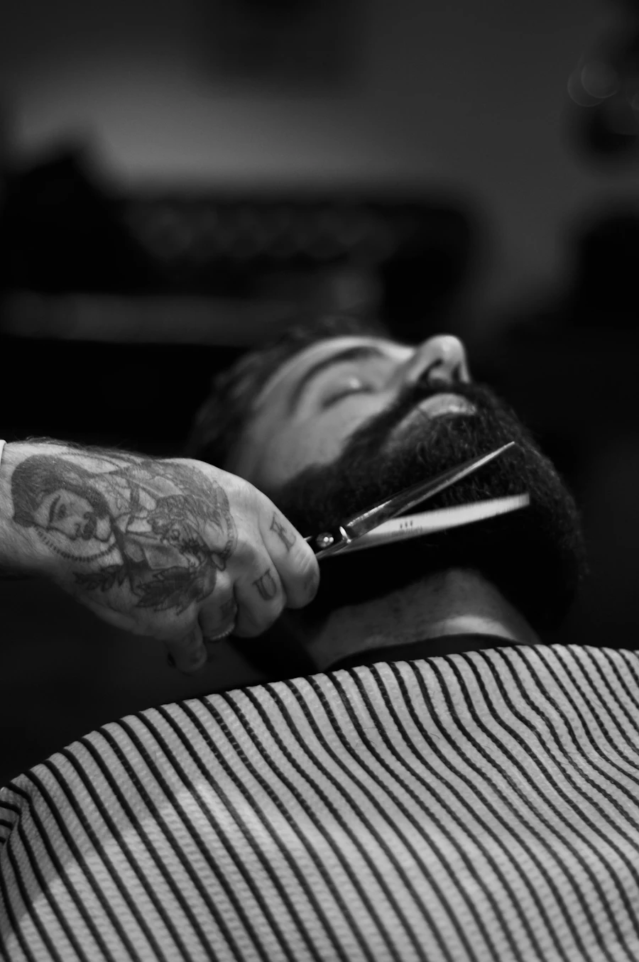 Detalle del arreglo de una barba